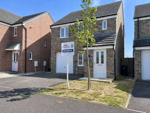Scarrowscant Lane, Haverfordwest, SA61, photo 1