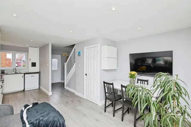 Mountfield Way, Boulton Moor, DE24, photo 2
