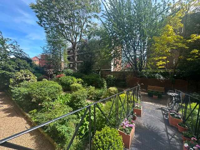 Fulham Road, London, SW3, photo 2