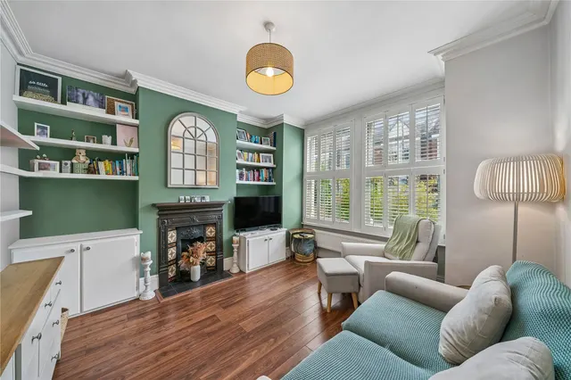 Penwith Road, London, SW18, photo 1