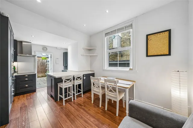 Penwith Road, London, SW18, photo 2
