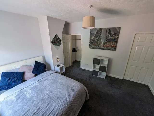 Church Street, Silverdale, ST5, photo 3
