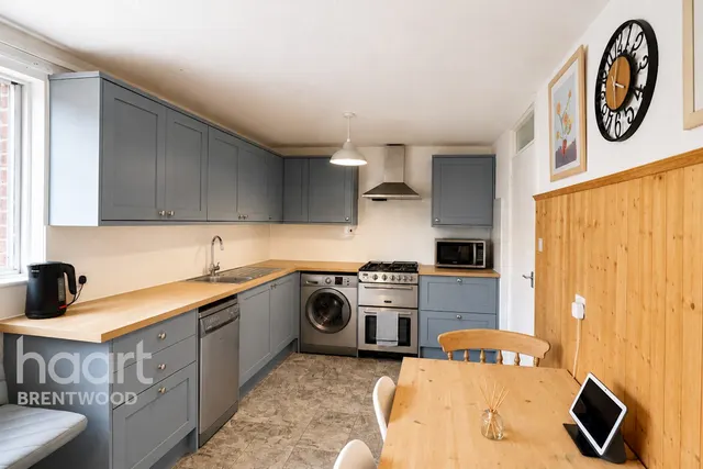 Greenshaw, Brentwood, CM14, photo 3