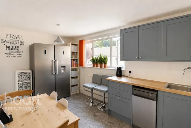 Greenshaw, Brentwood, CM14, photo 2