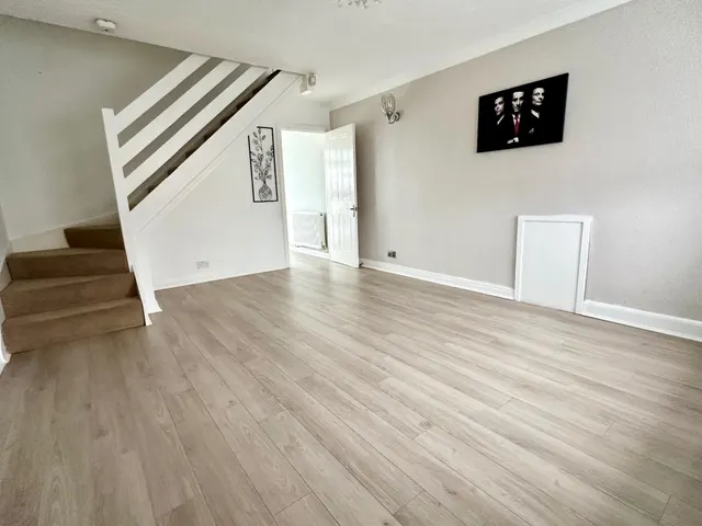 Falcon Drive, Poulton-Le-Fylde, FY6, photo 3