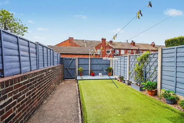 Cambridge Street, Normanton, WF6, photo 2