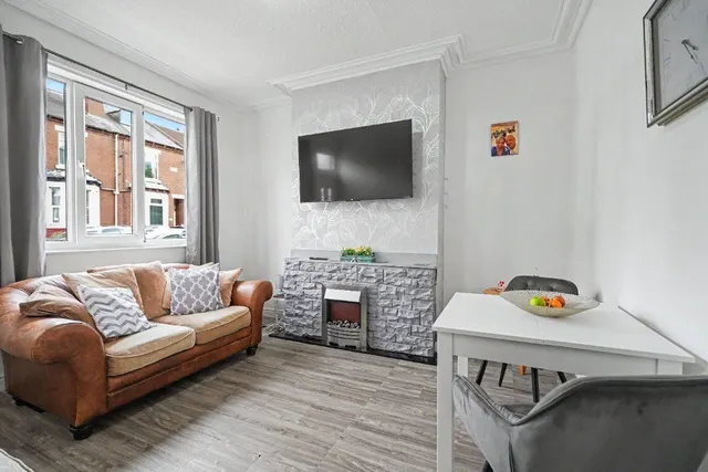Cambridge Street, Normanton, WF6, photo 1