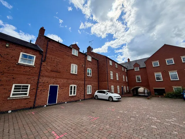Bosworth House, Ashby de-la-Zouch, LE65, photo 1