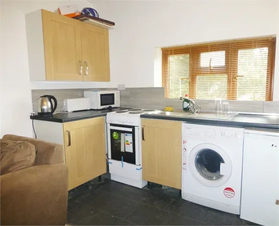 Photo 2 — Crowther Avenue , Brentford/South Ealing, Brentford , Greaten London, TW8 9QJ