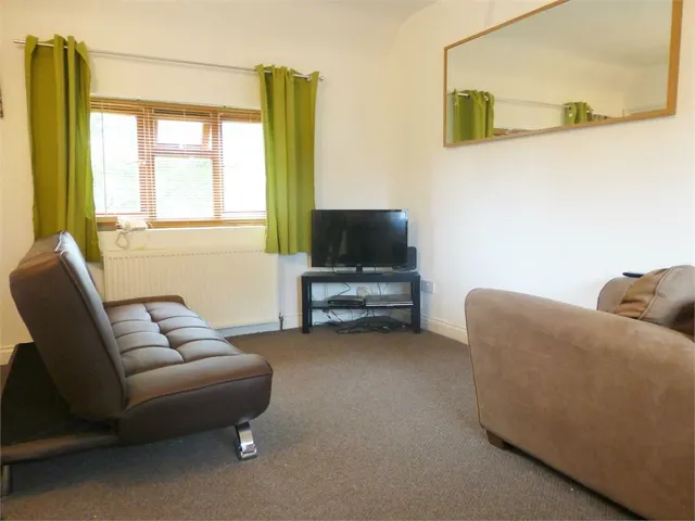 Crowther Avenue , Brentford/South Ealing, Brentford , Greaten London, TW8 9QJ, photo 1