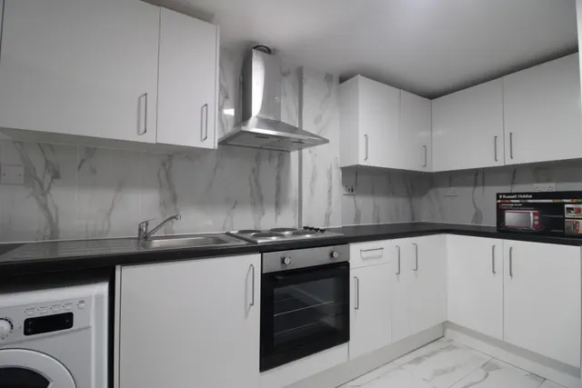 Castle Boulevard, NG7, photo 1