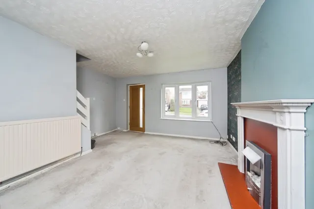 St. Andrews Road, Colwyn Bay, LL29, photo 3