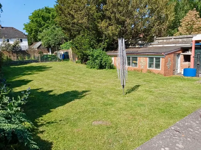 Photo 3 — Wash Hill Wooburn Green, High Wycombe HP10 0JA