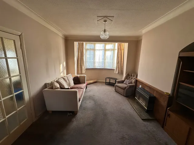 Photo 2 — HAVERING GARDENS, Romford, Essex RM6 5AA