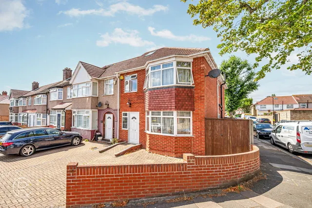 Ellesmere Road, Greenford, Middlesex, UB6 9ET, photo 1