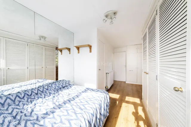 Thornfield Road, London, W12, photo 3