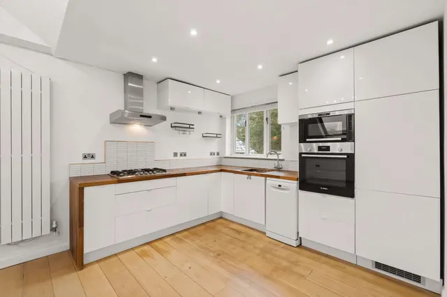 Abbeville Road, London, SW4, photo 3