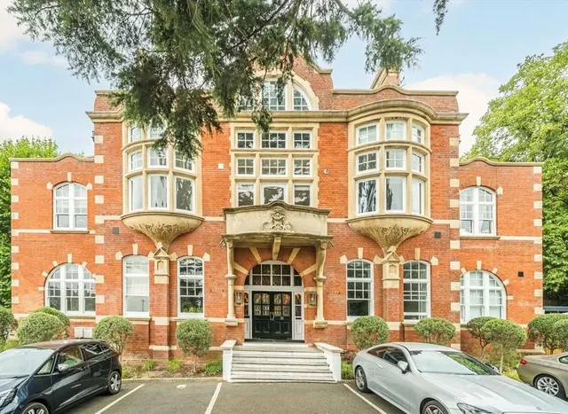 Coombe Road, Kingston Upon Thames, KT2, photo 1