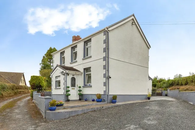 Croesyceiliog, Carmarthen, SA32, photo 2