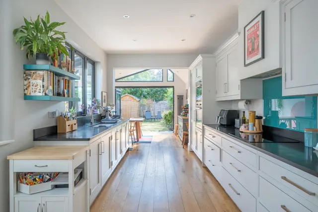 Photo 3 — Athenlay Road, London, SE15