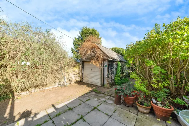Harlaxton Road, GRANTHAM, photo 1