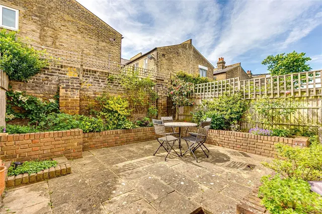 Marryat Square, Fulham, SW6, photo 2
