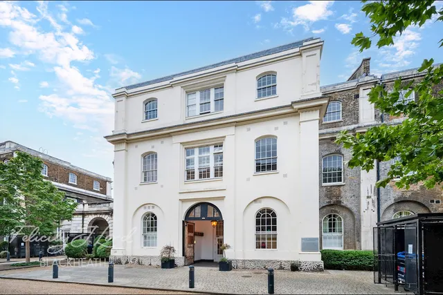 Marlborough Road, London, photo 1