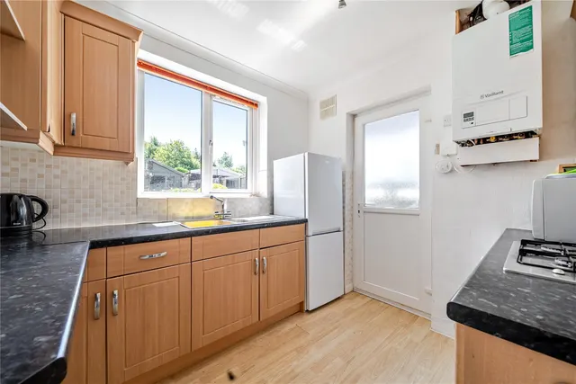 Photo 3 — Renton Drive, Orpington, BR5