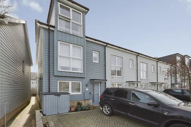 Kings Way, Folkestone, Kent, CT19, photo 1