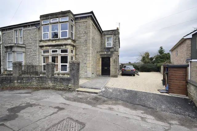 14 Priory Road, Keynsham, BS31 2BX, photo 1