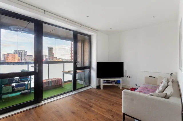 Photo 3 — New Village Avenue, London, E14