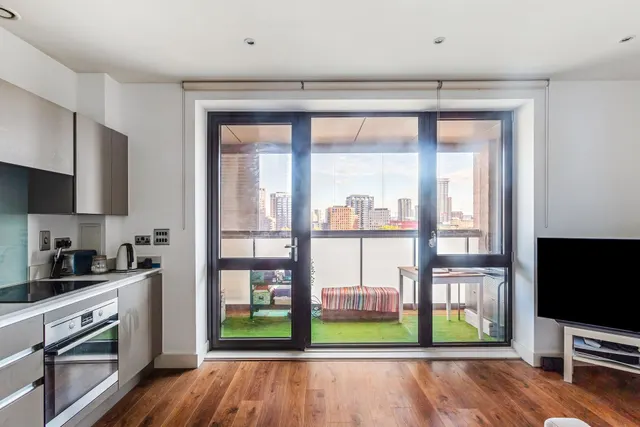 Photo 2 — New Village Avenue, London, E14