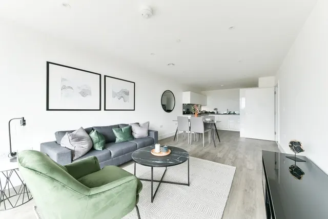 Epsom House, 2 Fairfield Avenue, Staines Upon Thames, Greater London, TW18, photo 1