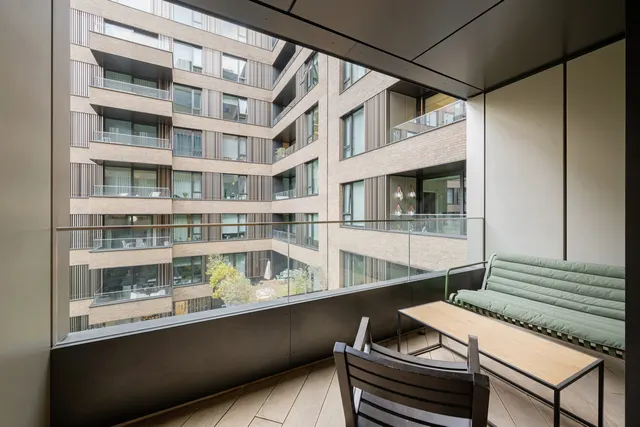 Wood Lane, London, W12, photo 2