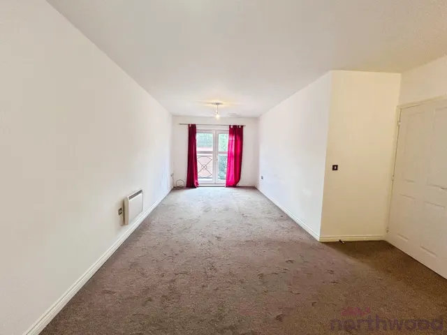 Astley Brook Close, Bolton, BL1, photo 2