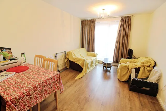 Parkhouse Court, AL10, photo 2