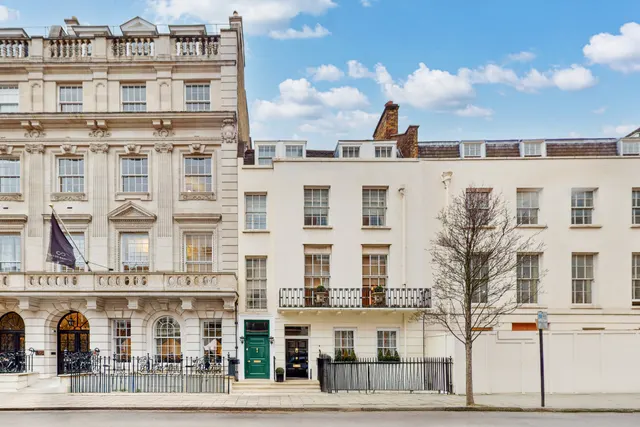 Upper Brook Street, Mayfair, London, photo 1