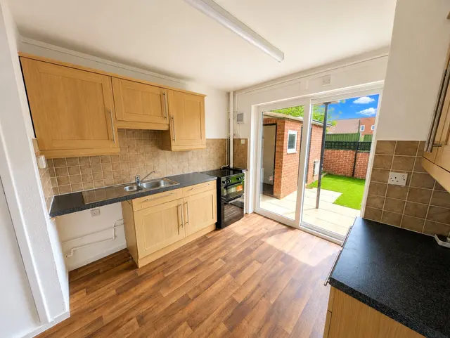 Photo 3 — Valon Road, Arborfield, Reading, RG2 9QQ