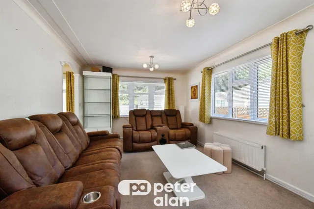 Woodlands Residential Park Treharris, CF46, photo 2