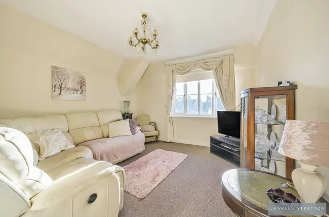 Photo 3 — 220A Main Road, Romford, Essex, RM2 5HR