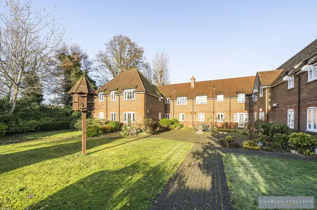 220A Main Road, Romford, Essex, RM2 5HR, photo 1