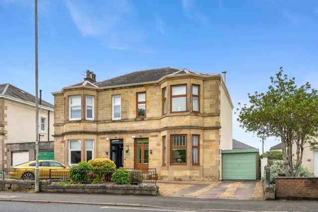 4 bedroom house — Arkleston Road, Paisley