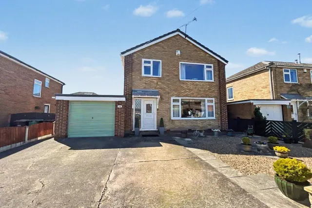 Fairfield Walk, Ossett, WF5, photo 1