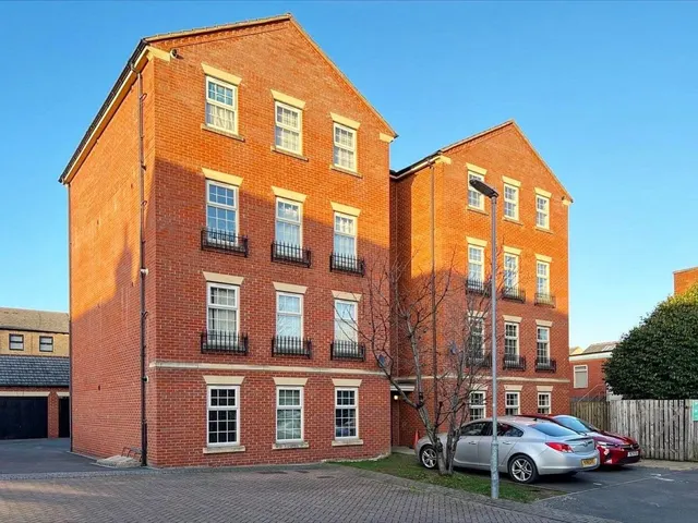 Myrtle Street, Barnsley, photo 1