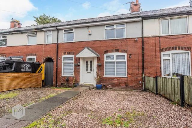 Knott Lane, Bolton, BL1 5TG, photo 1