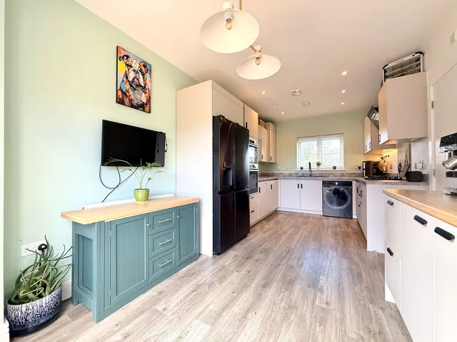 Claridge Close, Shrivenham, SN6, photo 3