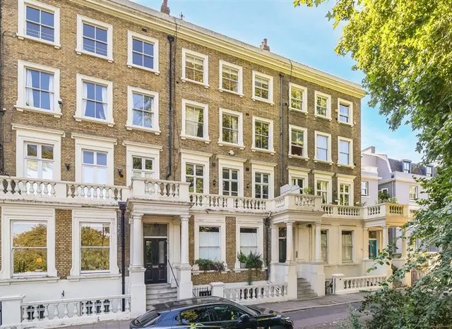 Clapham Common South Side, Clapham, SW4, photo 1