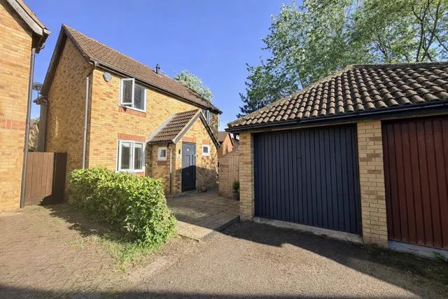Morebath Grove, Milton Keynes, MK4, photo 1