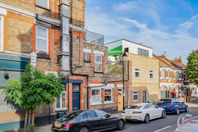 Rathcoole Avenue, N8, photo 1