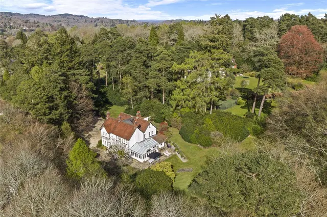 Marley Lane, Haslemere, Surrey, GU27 3PZ, photo 1